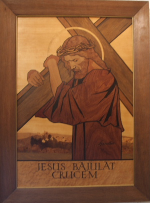 Tableau en marqueterie : Jesus portant la croix (dont l'original est celui de Mt-Ste-Odile),  signe Spindler en marqueterie